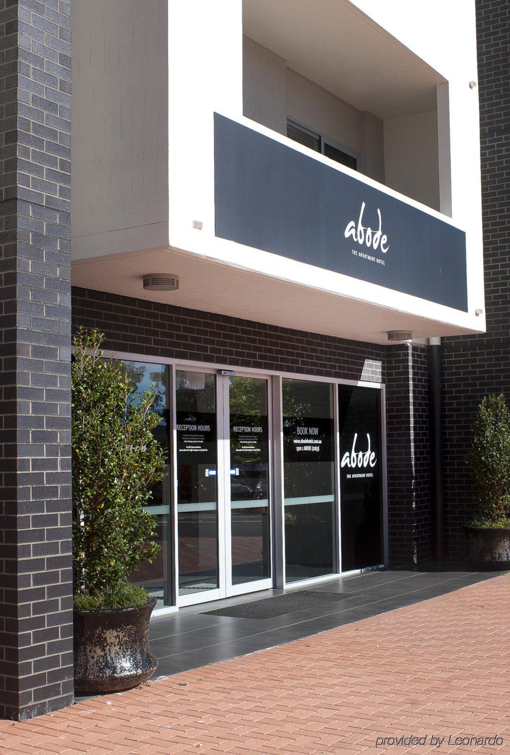 Abode Tuggeranong Aparthotel Canberra Exterior foto