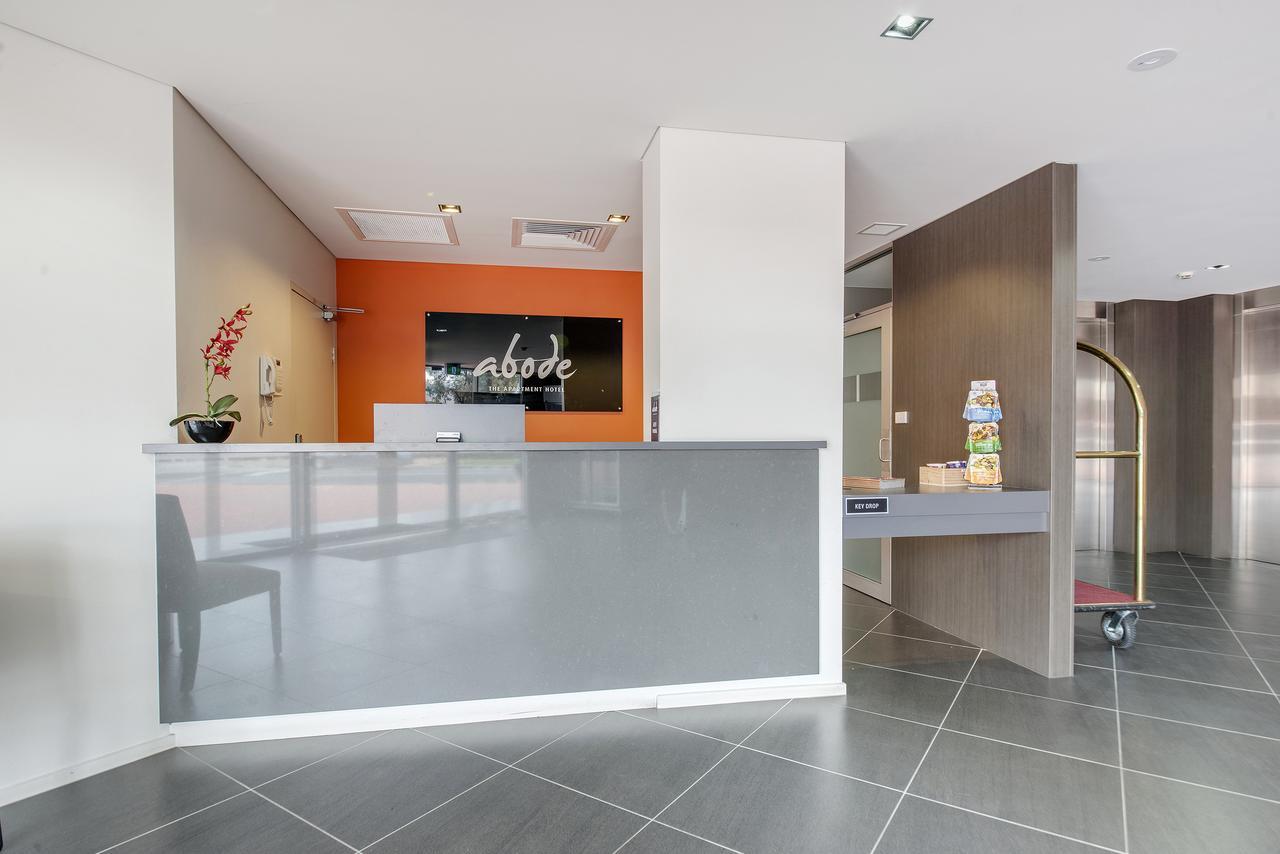 Abode Tuggeranong Aparthotel Canberra Exterior foto