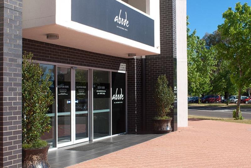Abode Tuggeranong Aparthotel Canberra Exterior foto